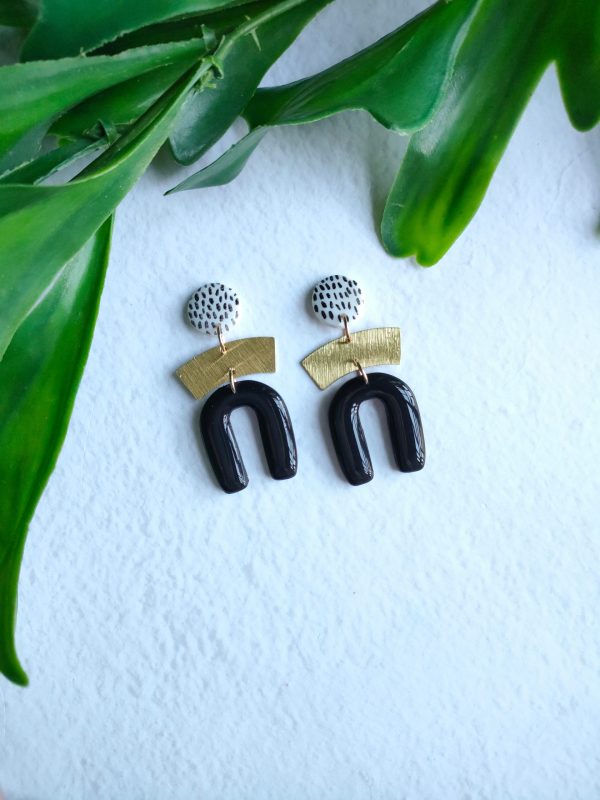 Zara in Black and Gold