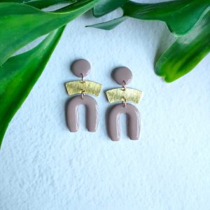 Zara in Stone and Gold